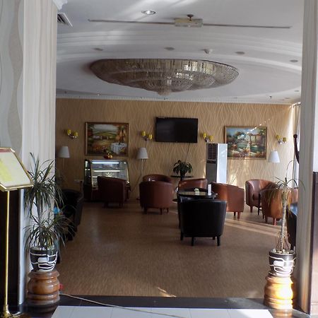 Dream Palace Hotel Дубай Экстерьер фото