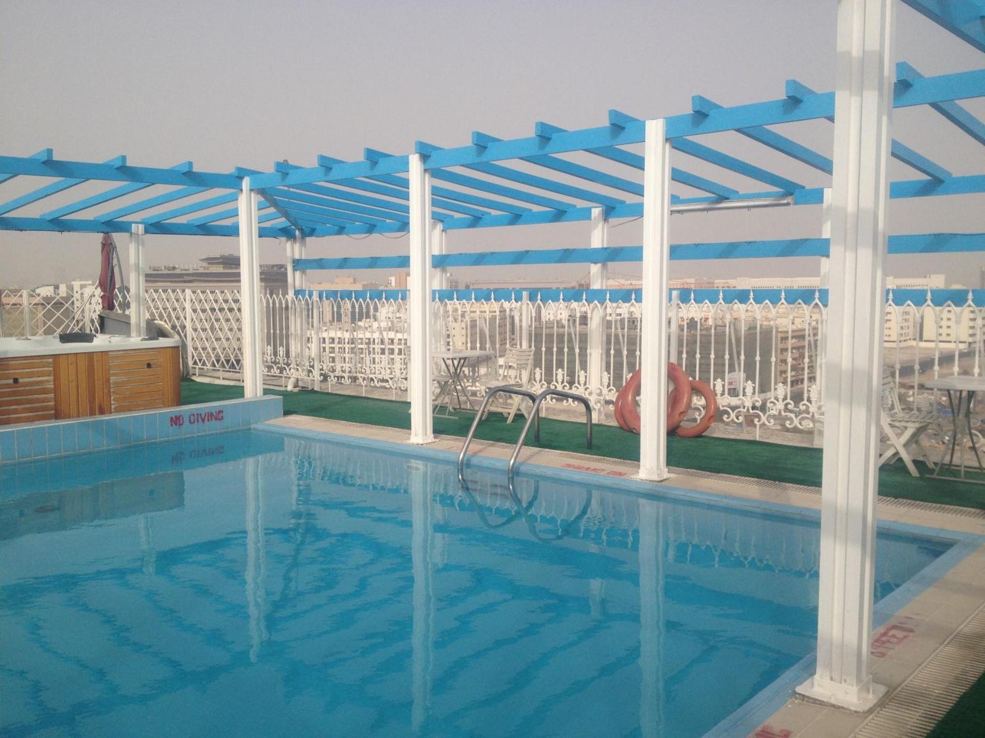 Dream Palace Hotel Дубай Экстерьер фото