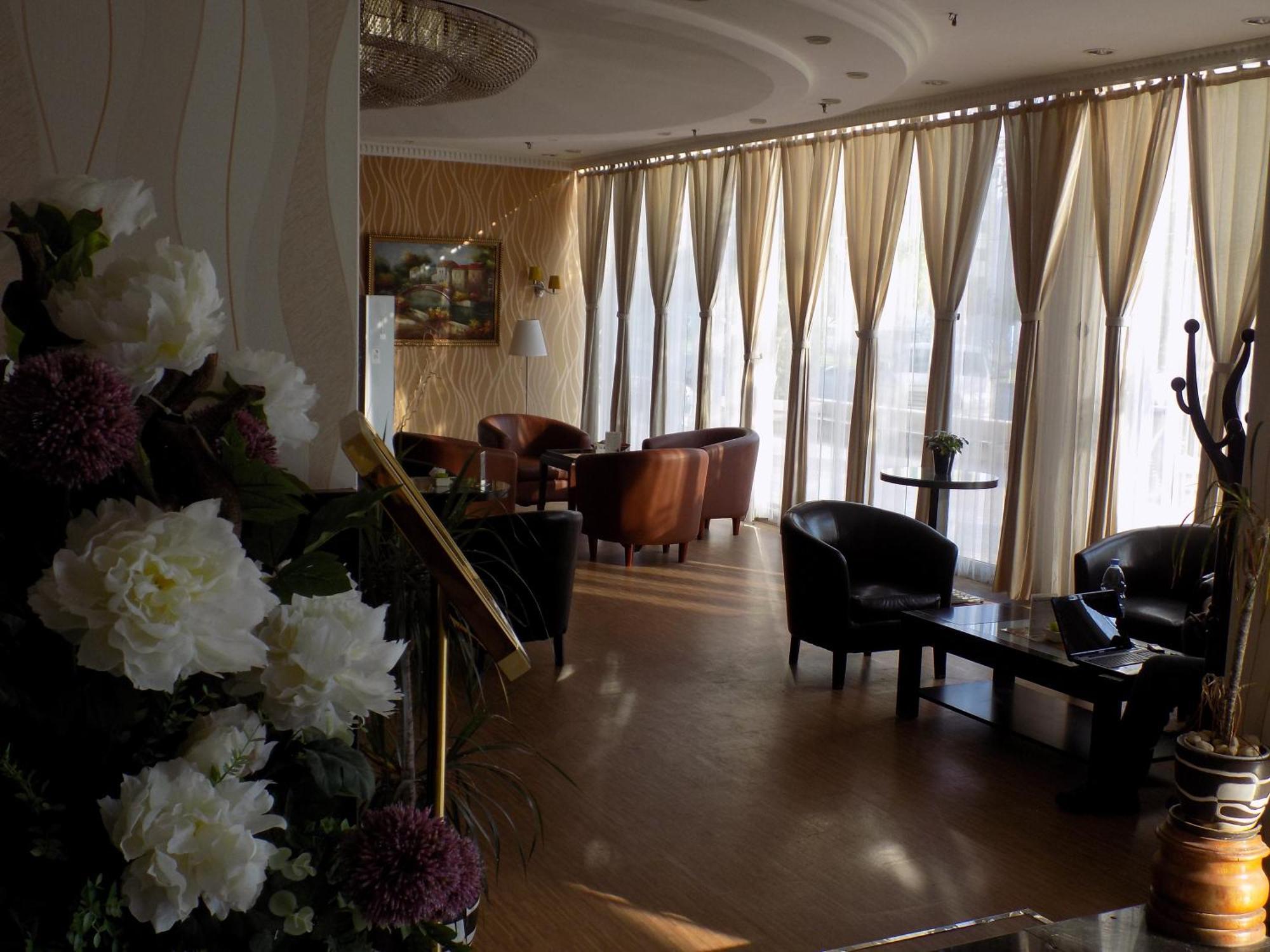Dream Palace Hotel Дубай Экстерьер фото
