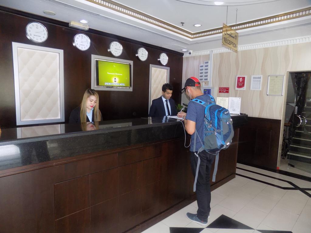 Dream Palace Hotel Дубай Экстерьер фото